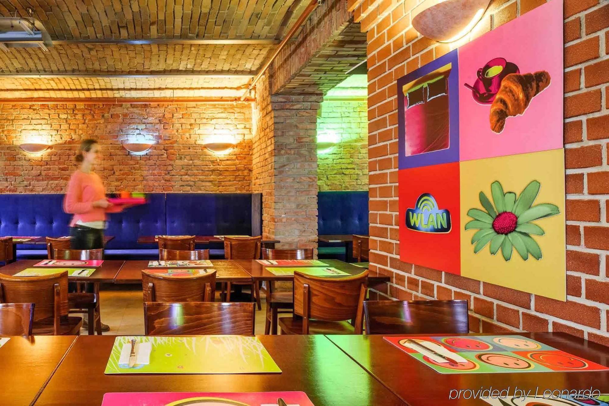 Ibis Styles Berlin City Ost Ristorante foto