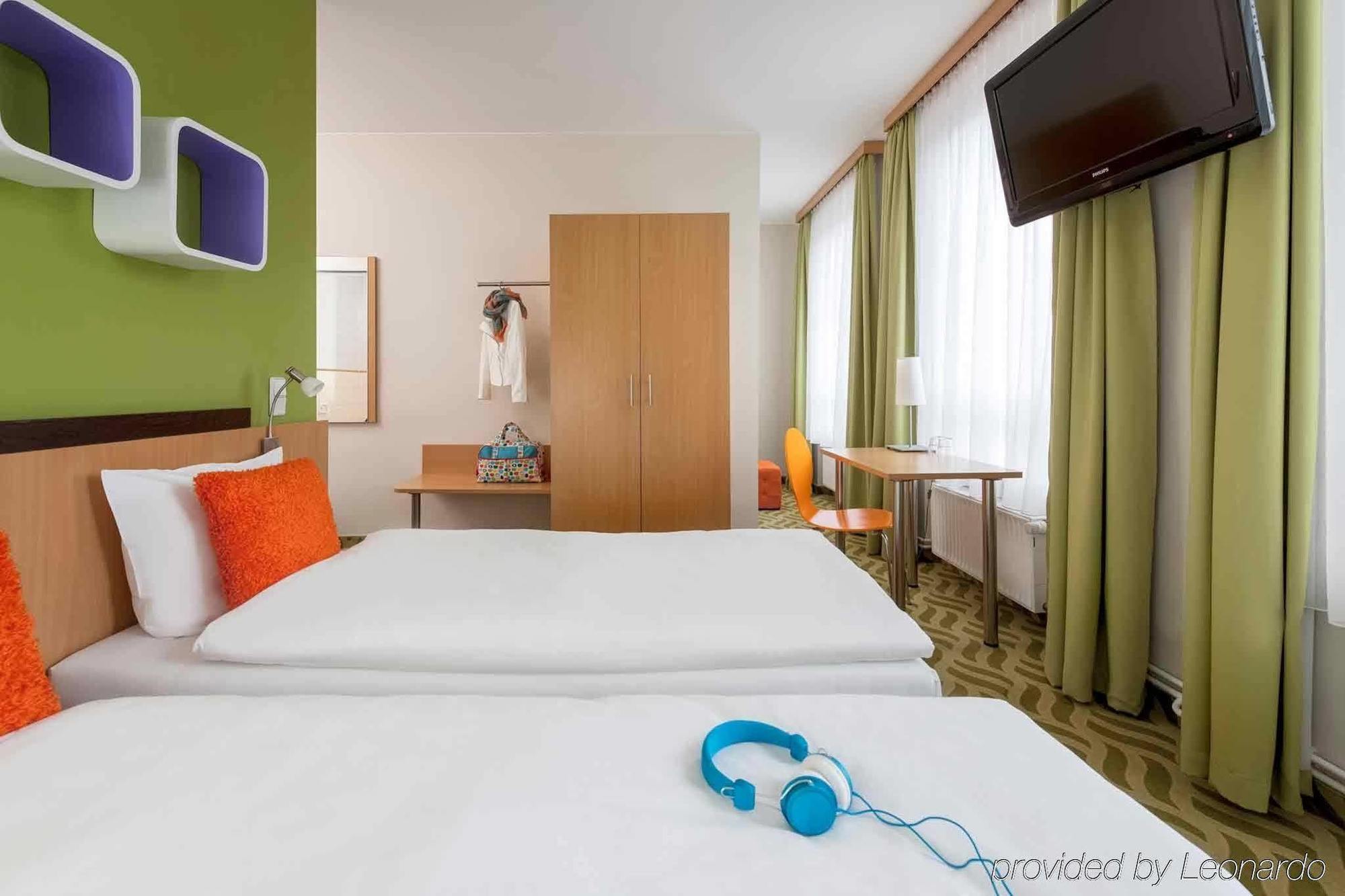 Ibis Styles Berlin City Ost Esterno foto